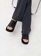 Low Heeled Slip-ons CU309