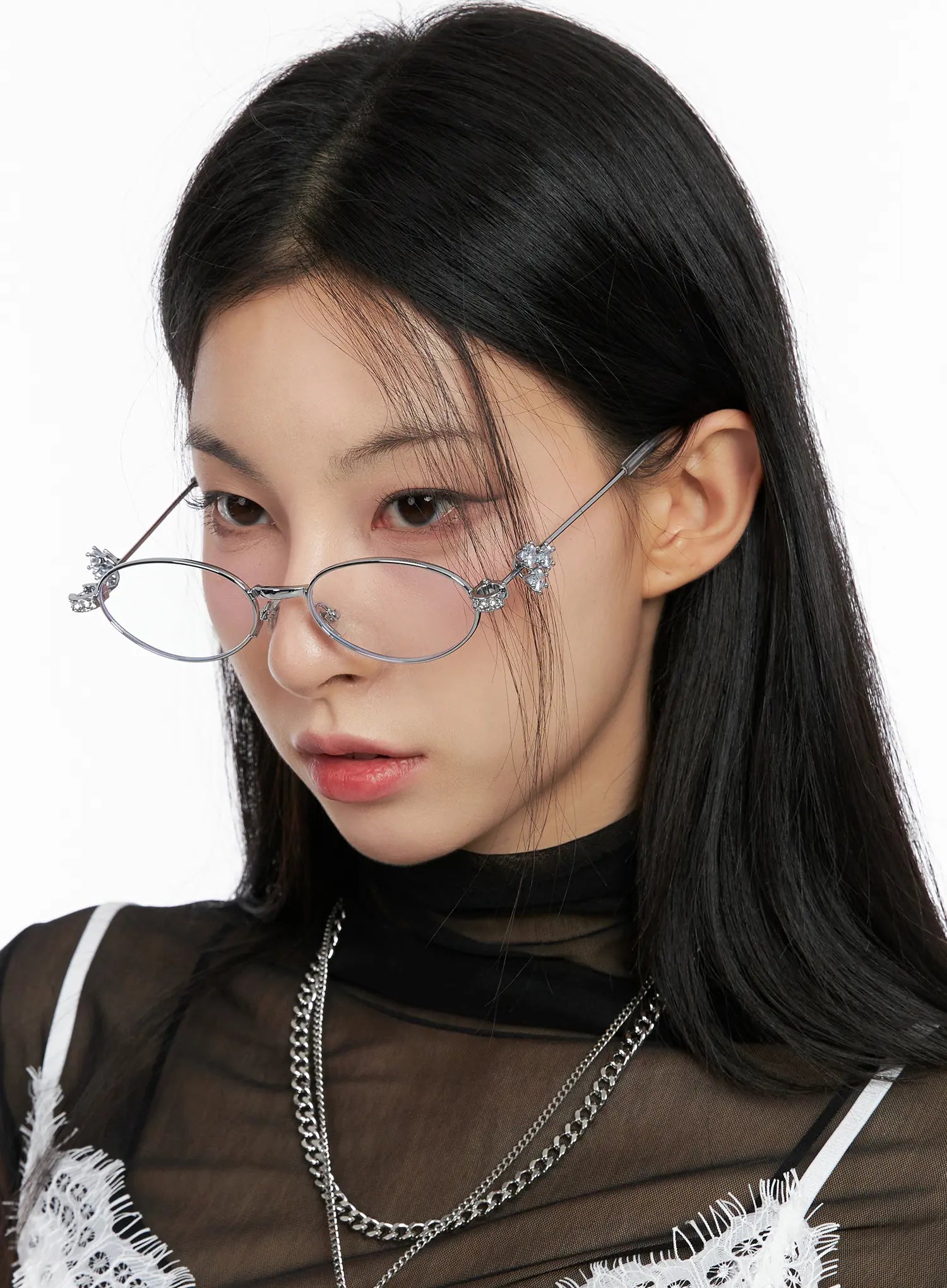 Chic Oval Sunglasses CG525