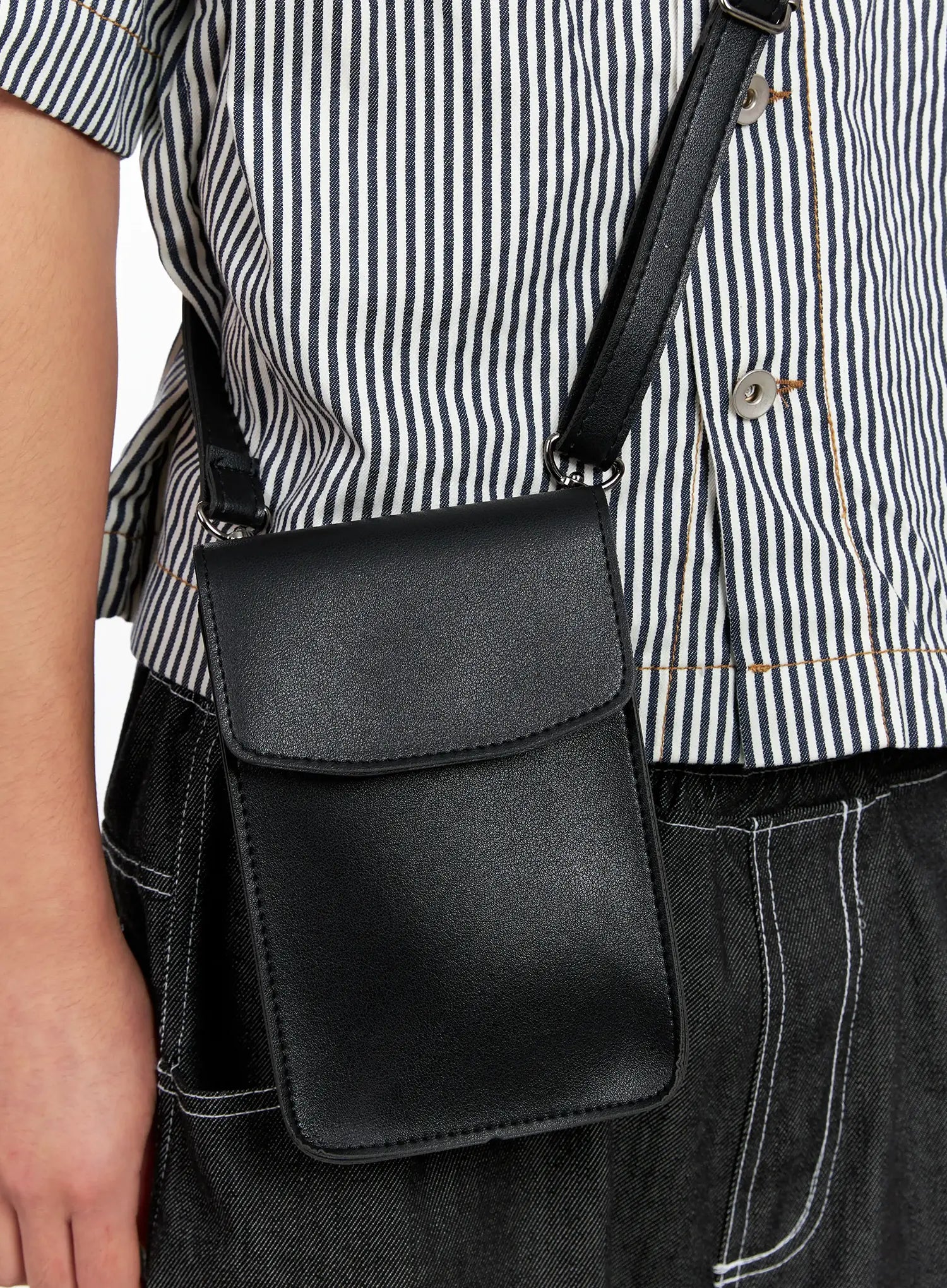 Men's Minimalist Crossbody Bag IG508