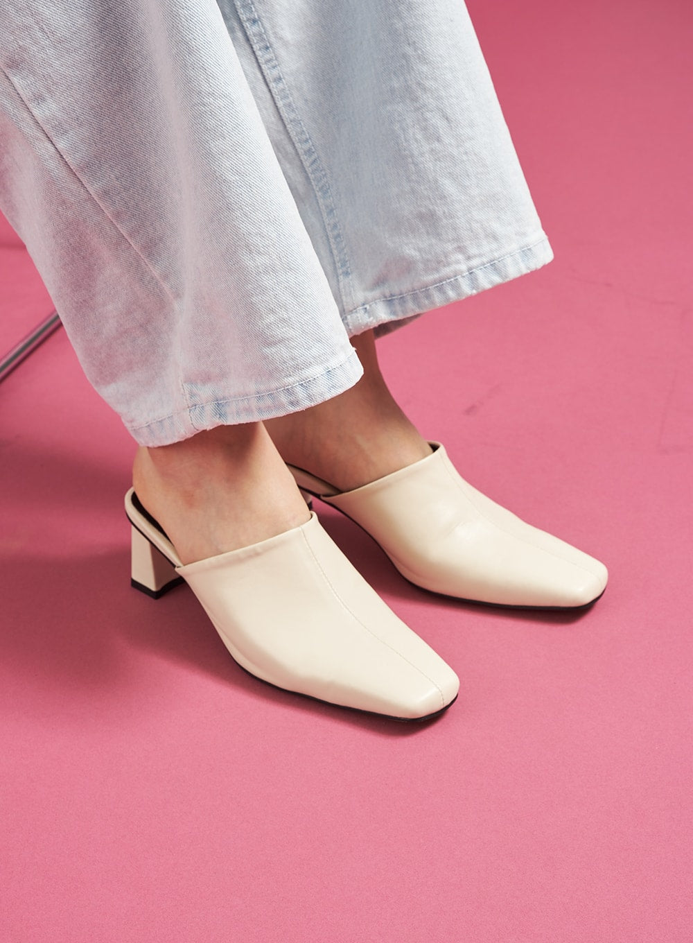Square Toe Heeled Mules CJ27