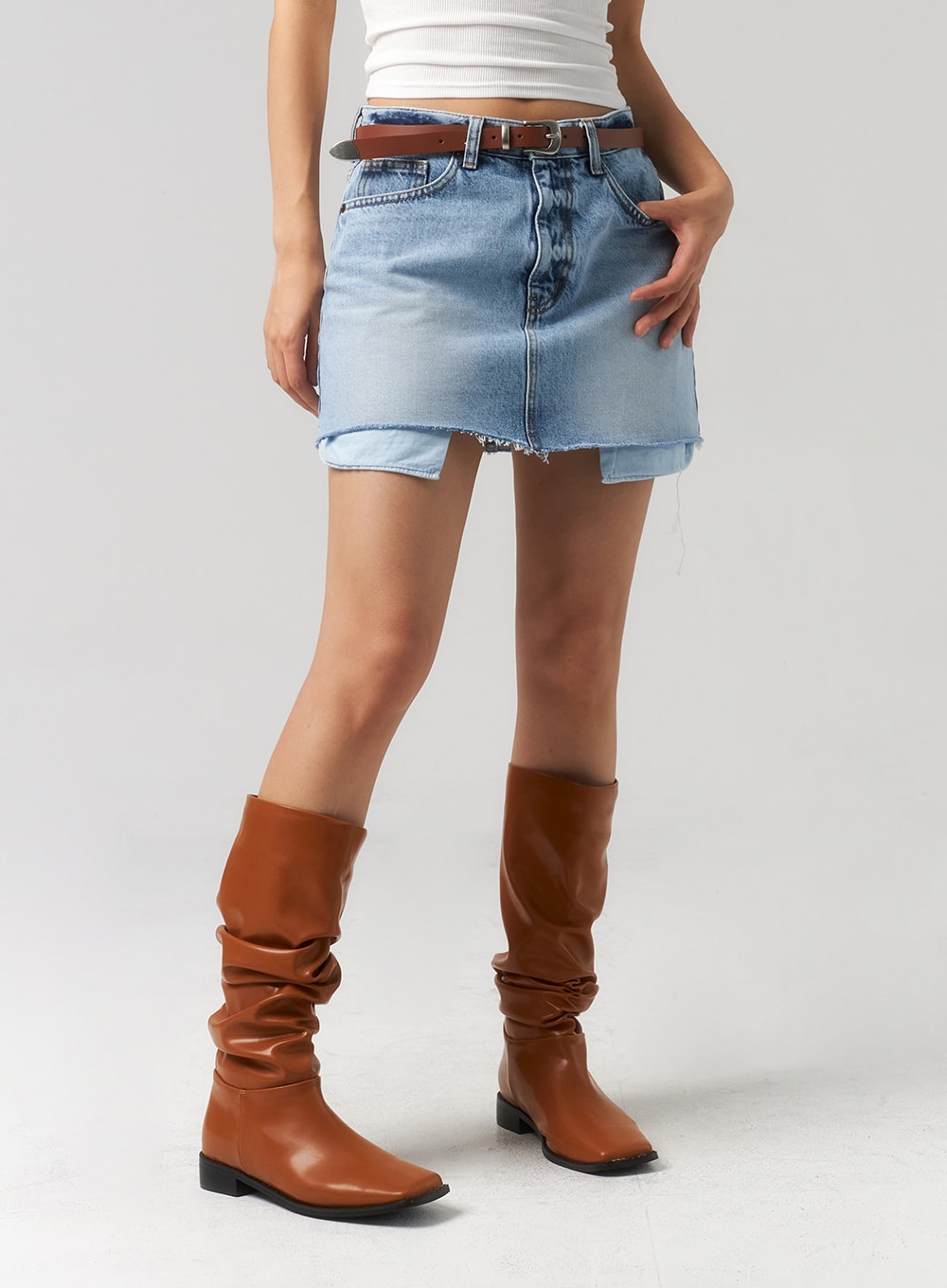 Quadratic Toe Knee-High Boots CU329