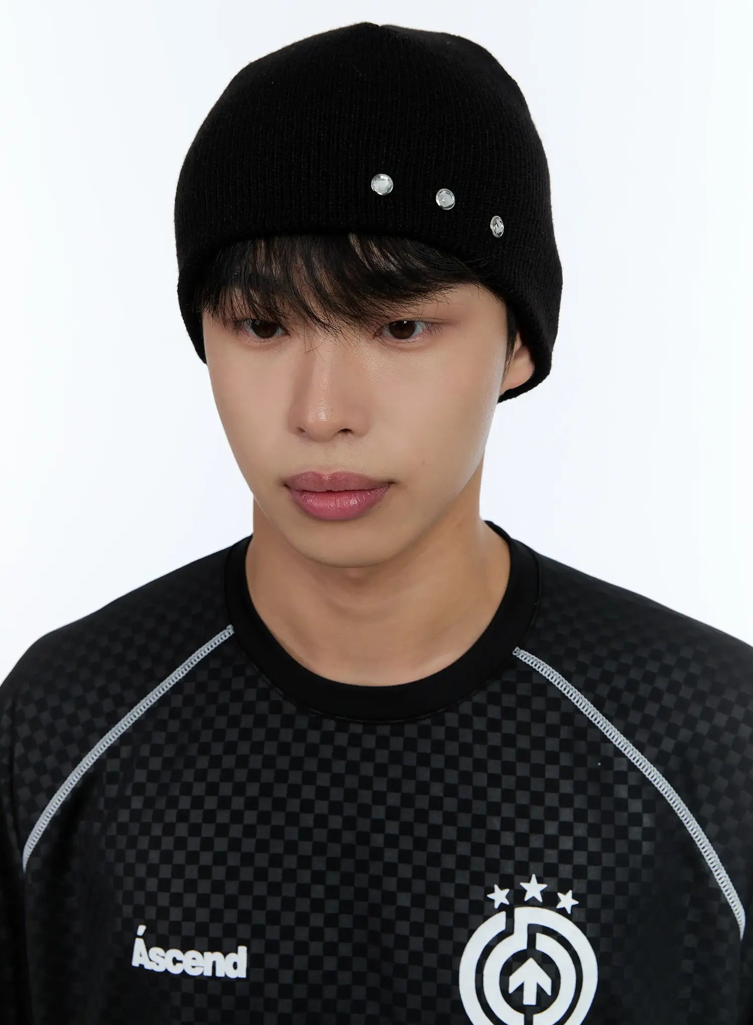 Men's Knitted Beanie with Studs IL515