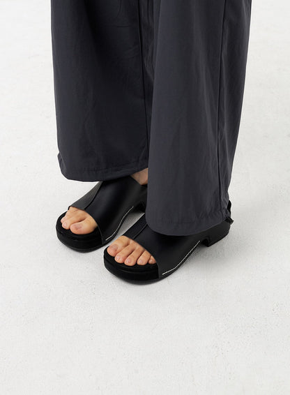 Low Heeled Slip-ons CU309