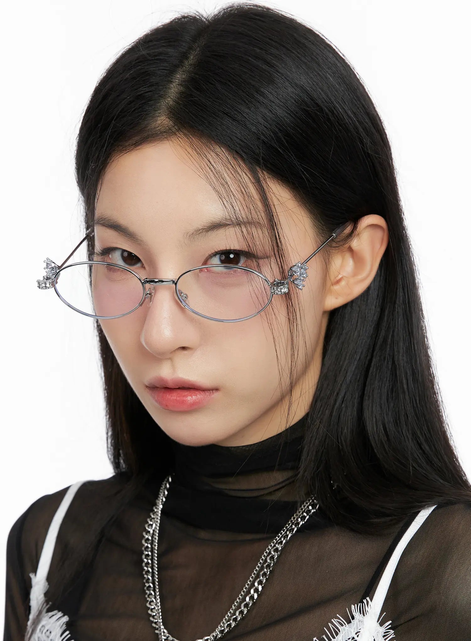Chic Oval Sunglasses CG525