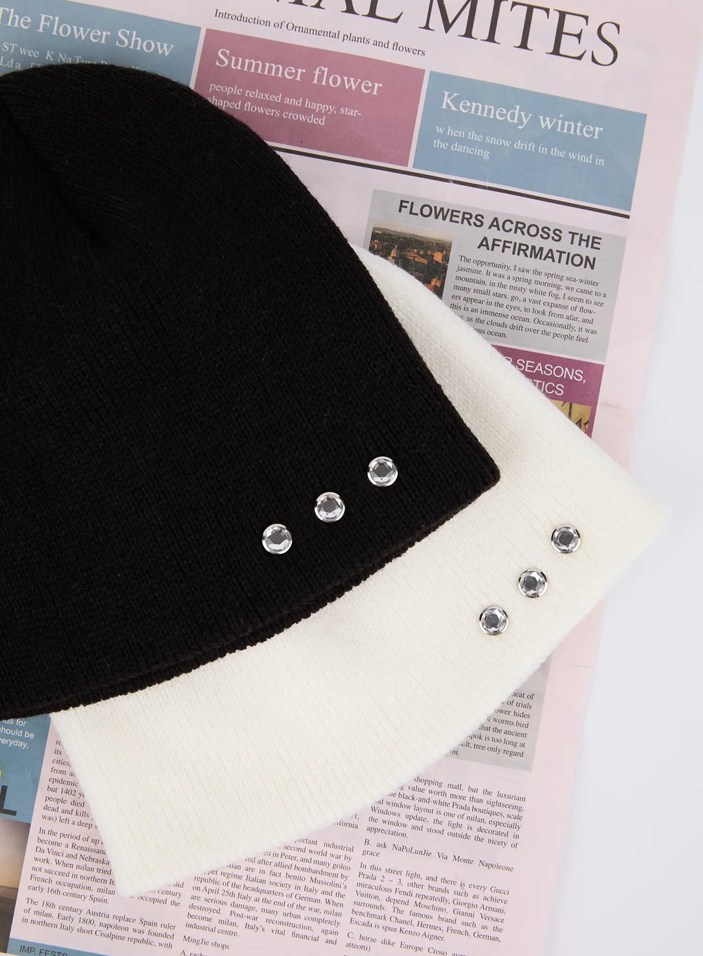 Men's Knitted Beanie with Studs IL515