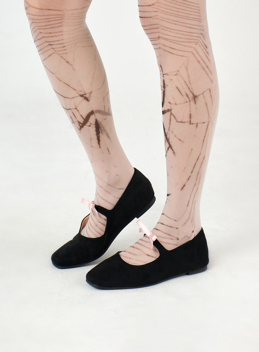 Band-Toe Flat Shoe IJ402