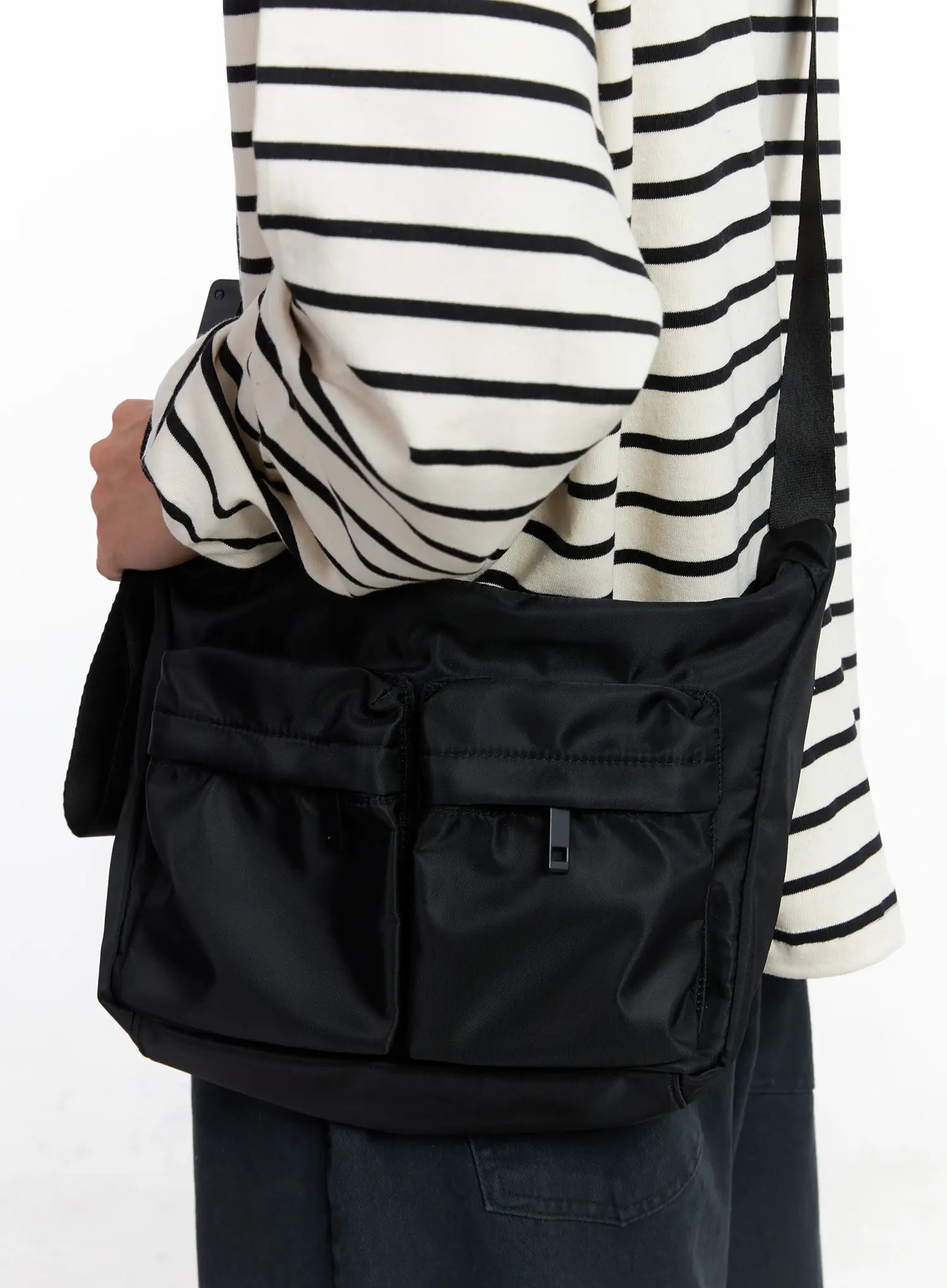 Taschen Crossbody Bag IS519