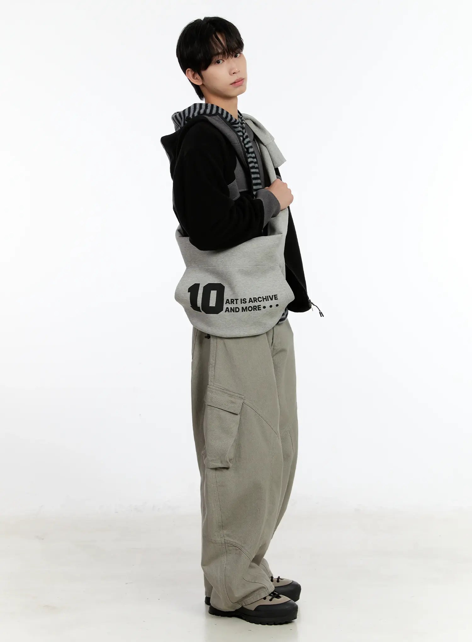 Trendy Graphic Shoulder Bag ID502