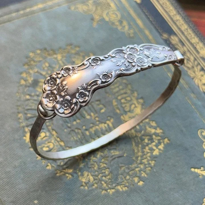 PetalCharm | Vintage Silver Bracelet