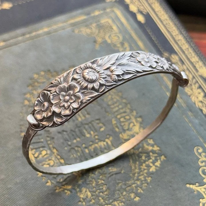 PetalCharm | Vintage Silver Bracelet