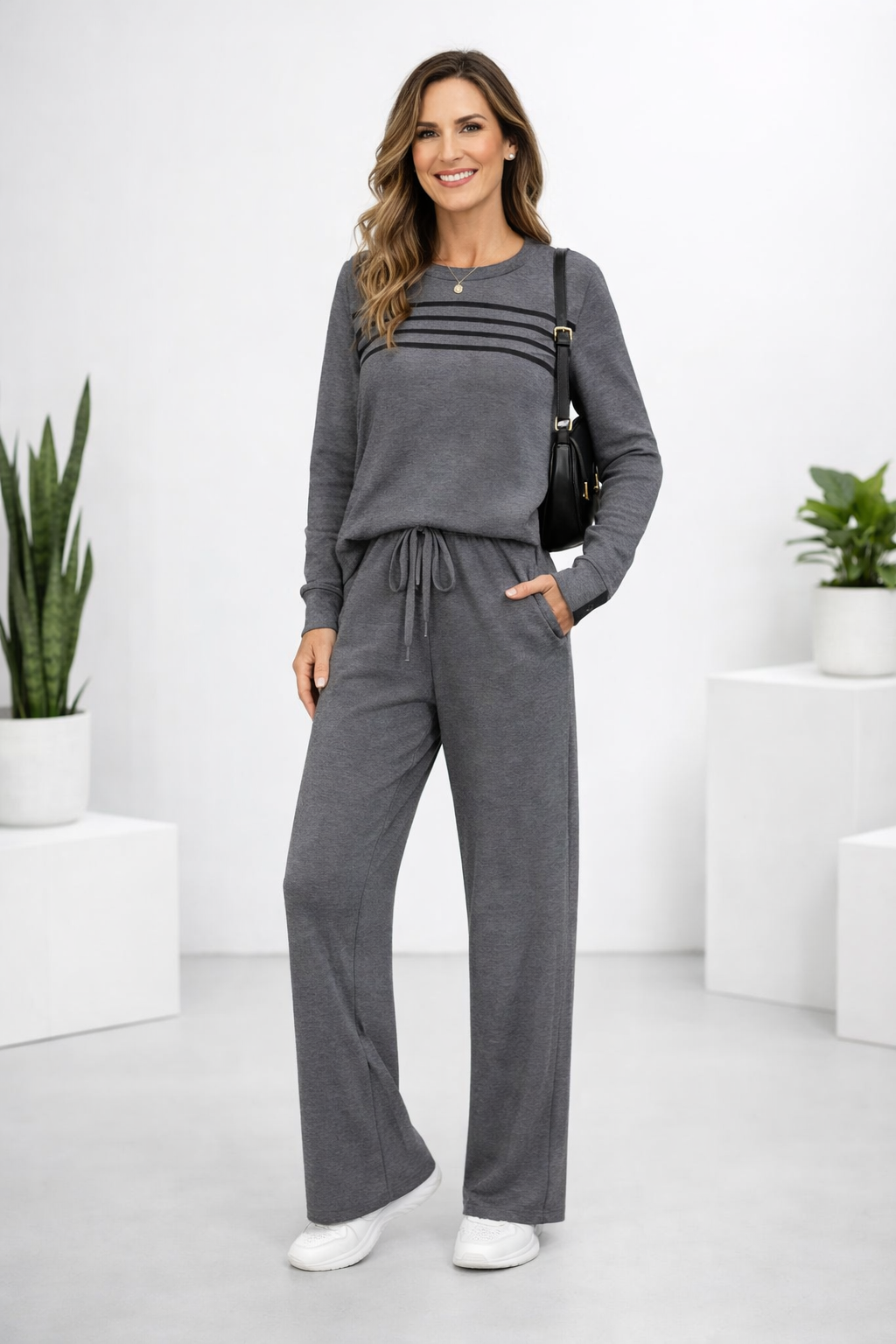 Round Neck | Top and Drawstring Trousers