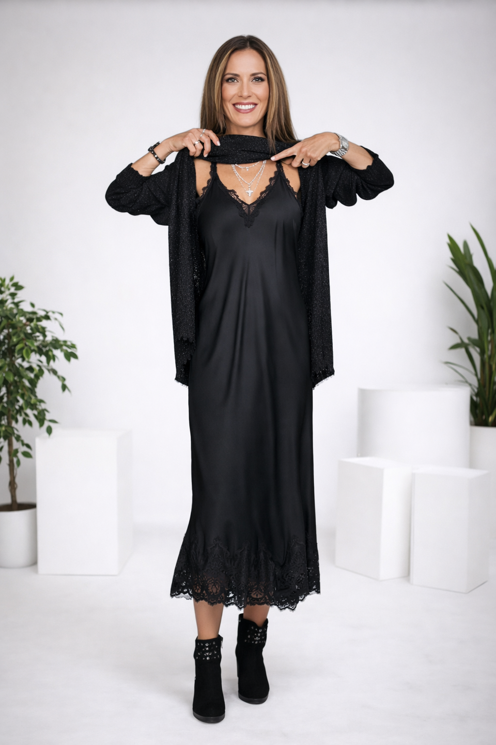 Valérie | Satin Maxi Dress & Fine Knit Sweater Set