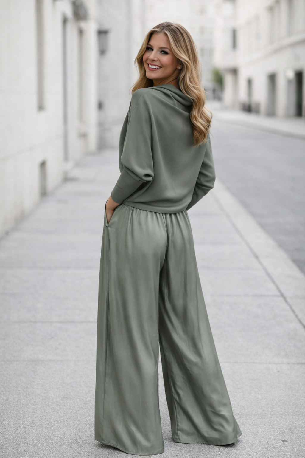 Nysa | Satin Trousers and Blouse Set