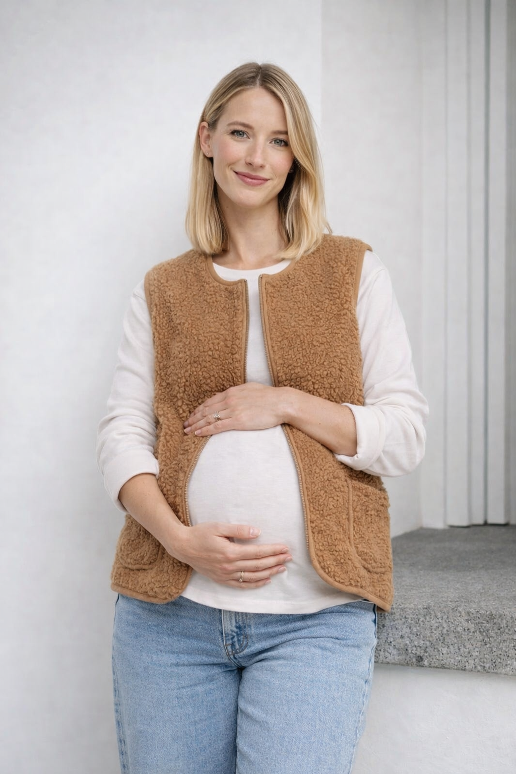 Alma | Sleeveless Brown Wool Maternity Jacket