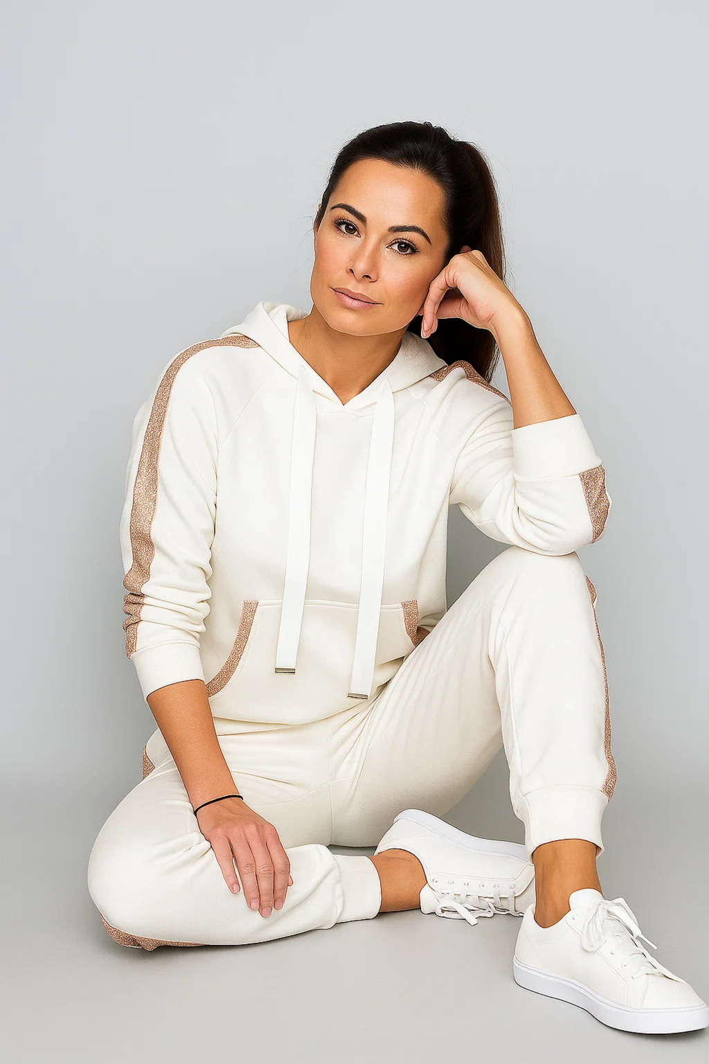 Haydi | Hoodie with Drawstring & Trousers