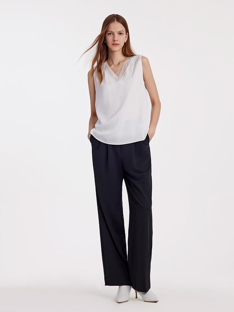 White V-neck camisole top made of acetate
