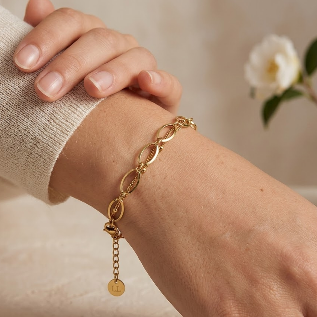 Grace | Gevlochten Armband met Gouden Balletjes