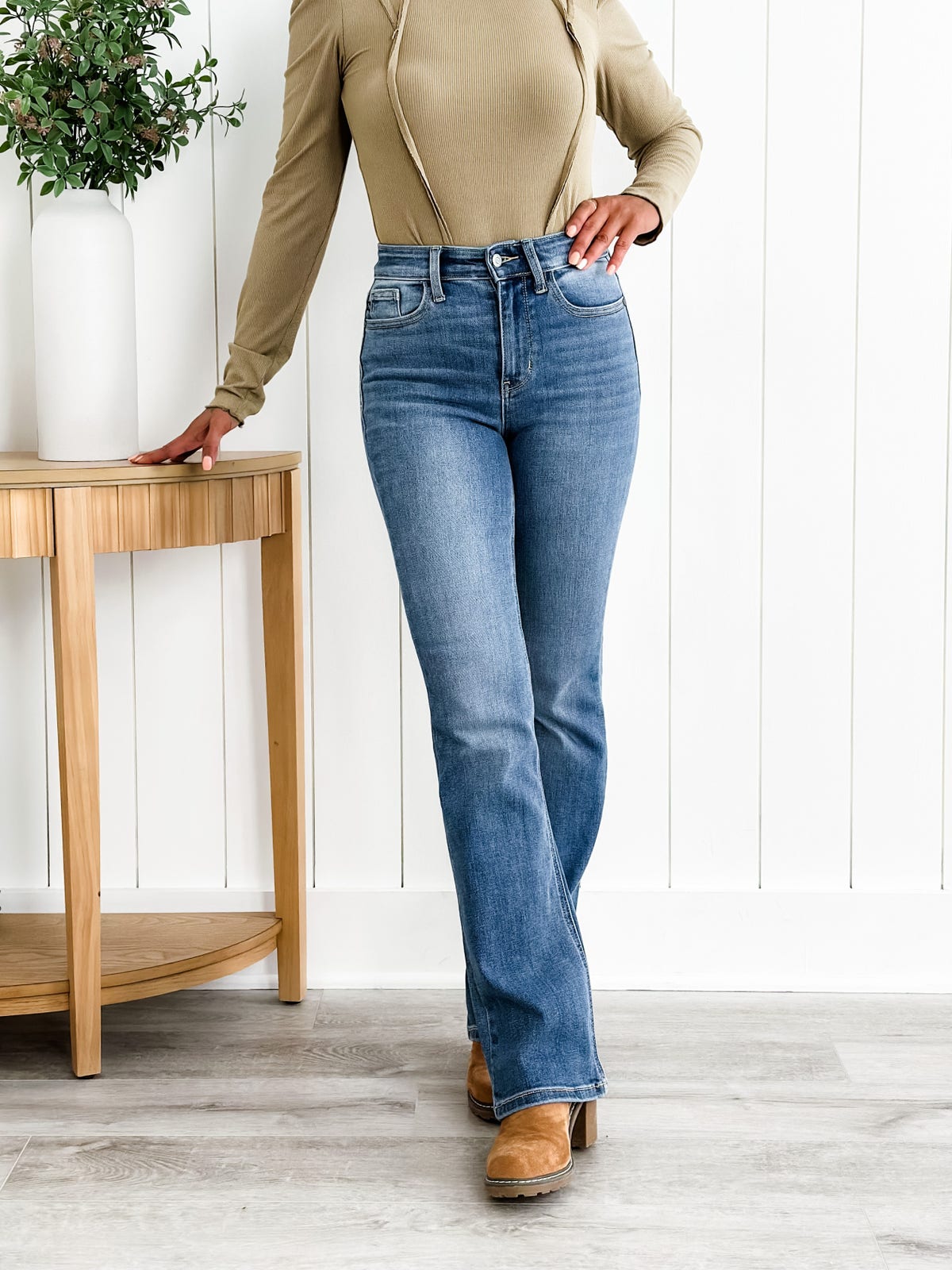 Jennie | Bootcut Jeans with Tummy Control