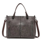 Leather Shoulder Bag Britney – Elegant and Timeless