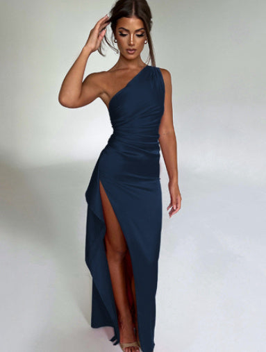 Chic One-Shoulder Dress
