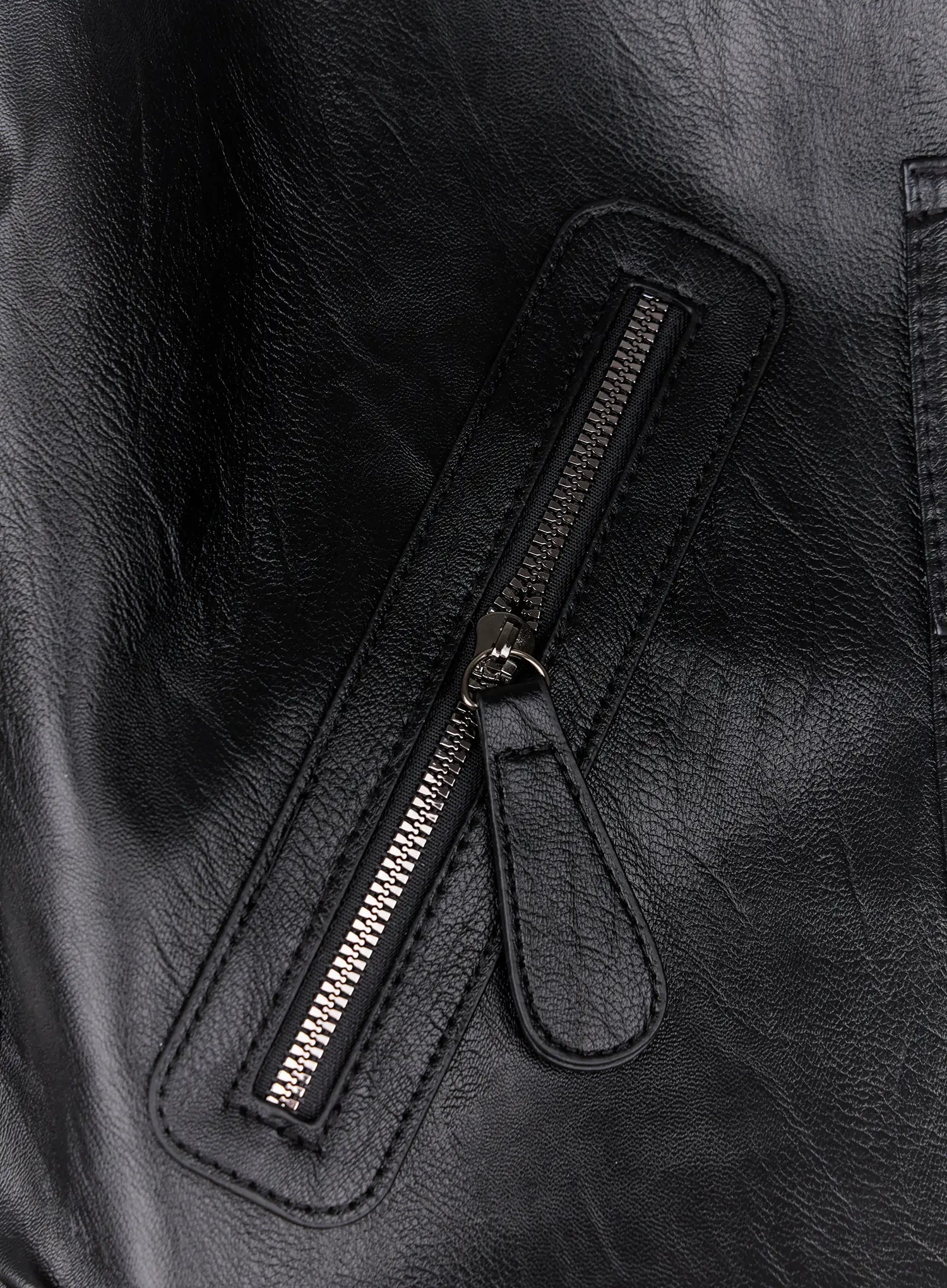 Versatile Shoulder Bag in Faux Leather IO502