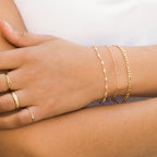 Delicate Wristwatch with Satellite Chain