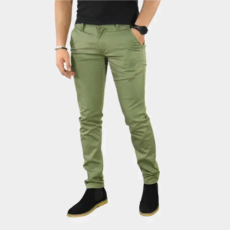Figure-Hugging Trousers
