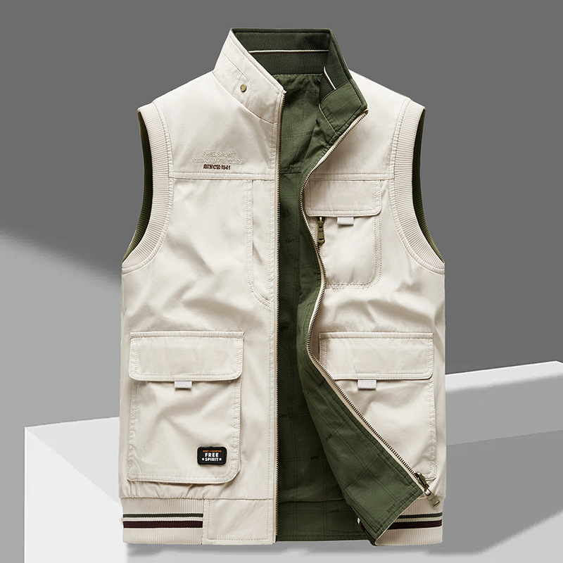 Crispin – Sleeveless Gilet with Multiple Pockets