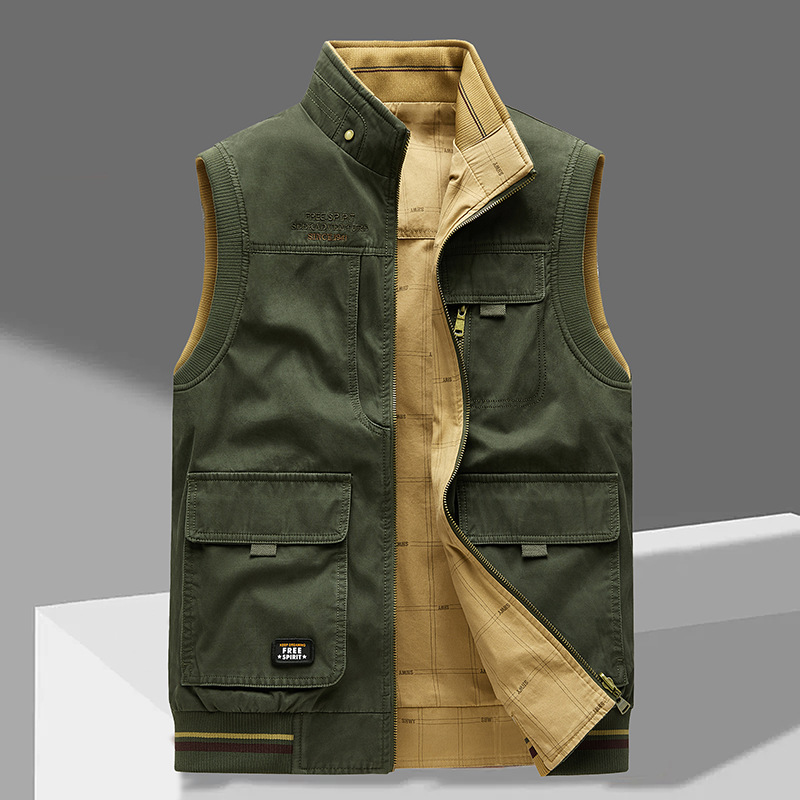Crispin – Sleeveless Gilet with Multiple Pockets