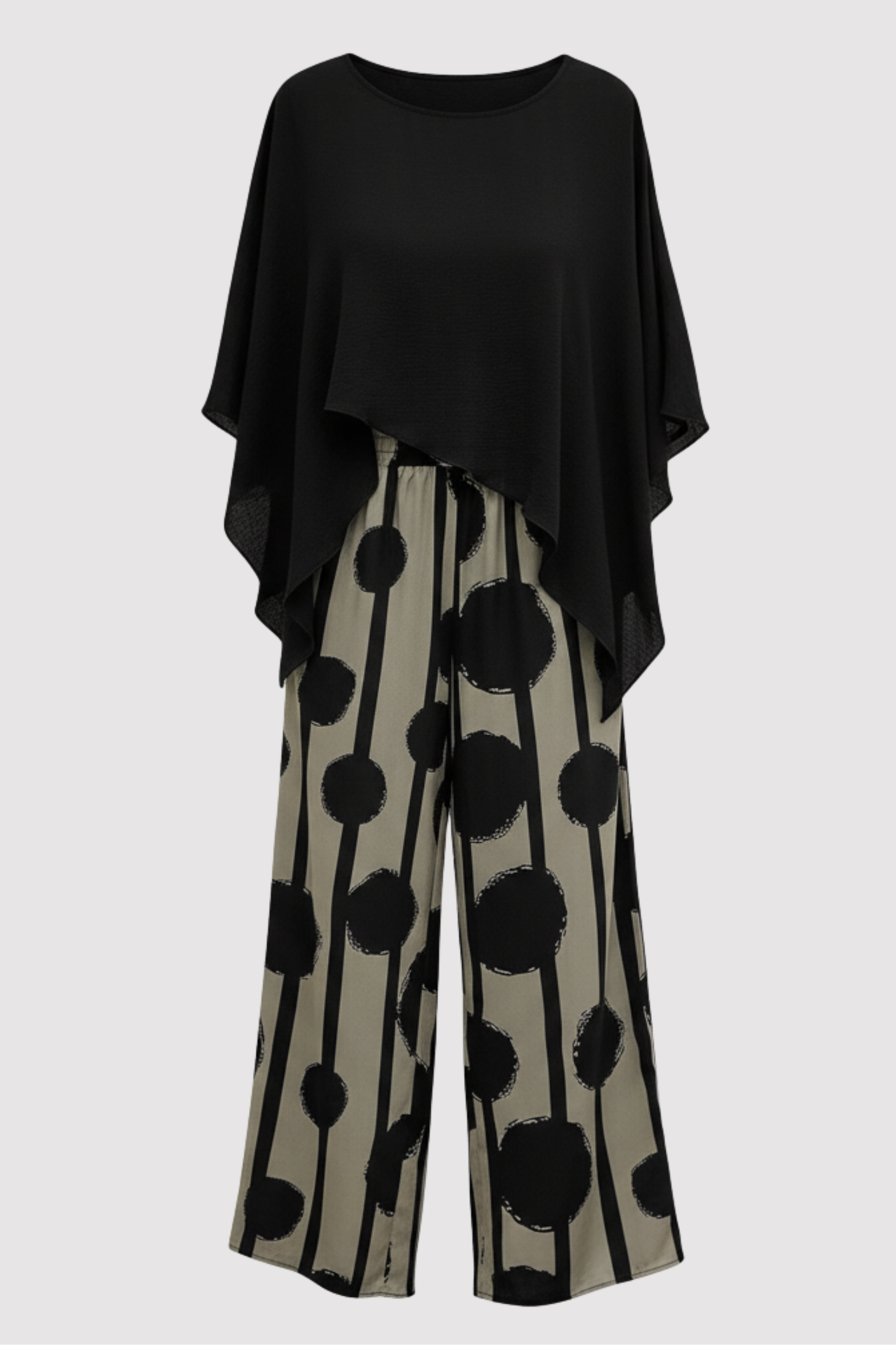 Ladies' Outfit – Asymmetric Print Set, Modern & Stylish