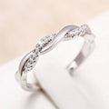 Wilg | Vinger Ring Twist Band met Sprankelende Cubic Zirconia