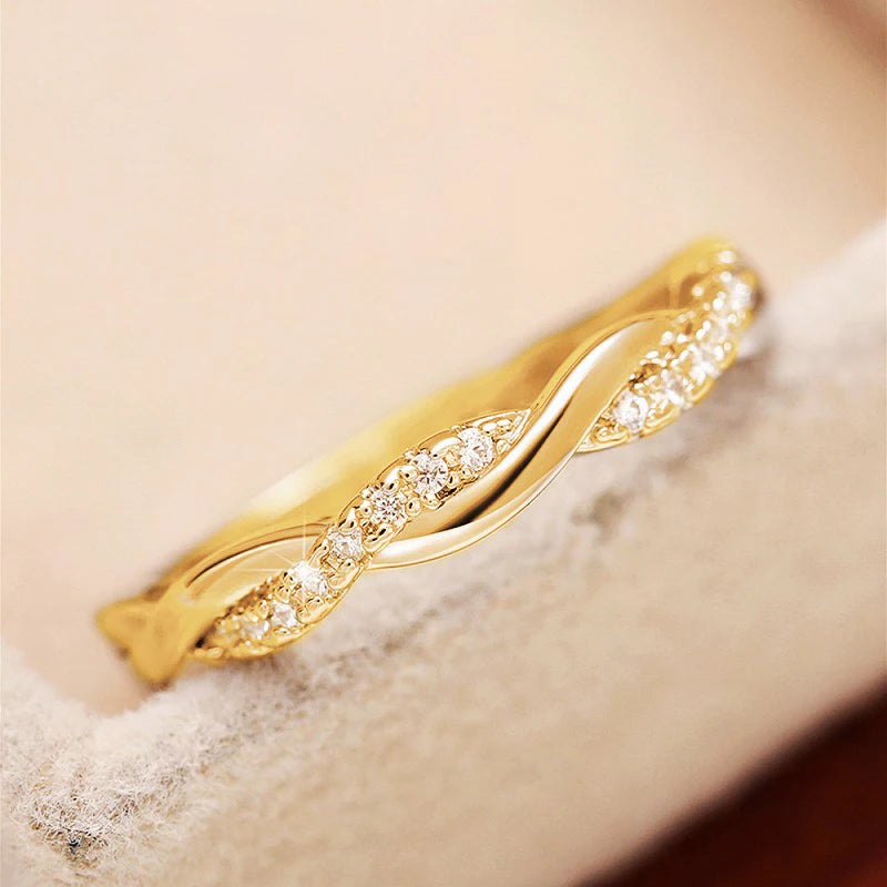 Wilg | Vinger Ring Twist Band met Sprankelende Cubic Zirconia