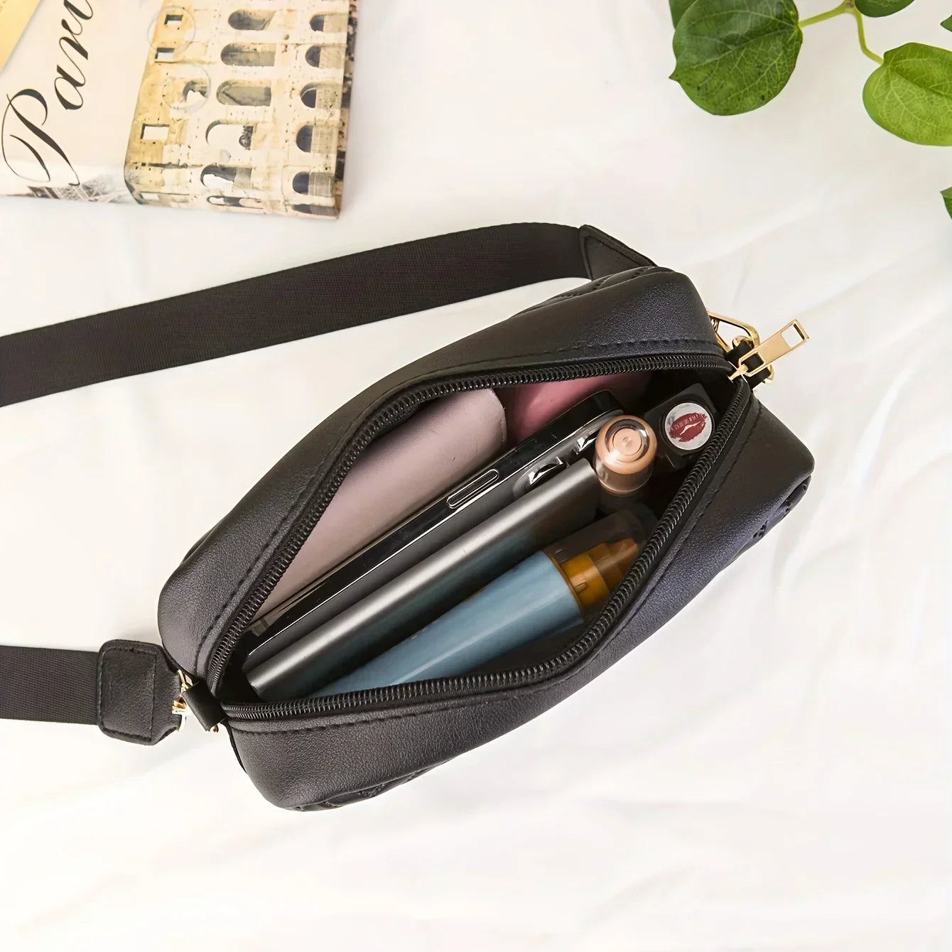 Padded Minimalist Shoulder Bag – Stylish PU with Mobile Phone Pocket