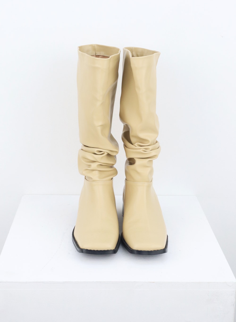 Quadratic Toe Knee-High Boots CU329