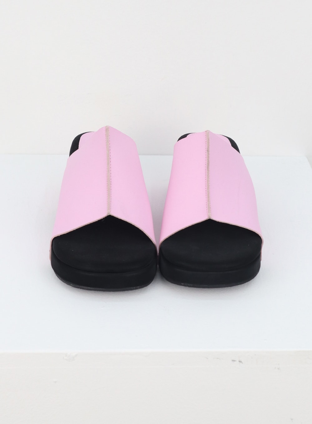 Low Heeled Slip-ons CU309