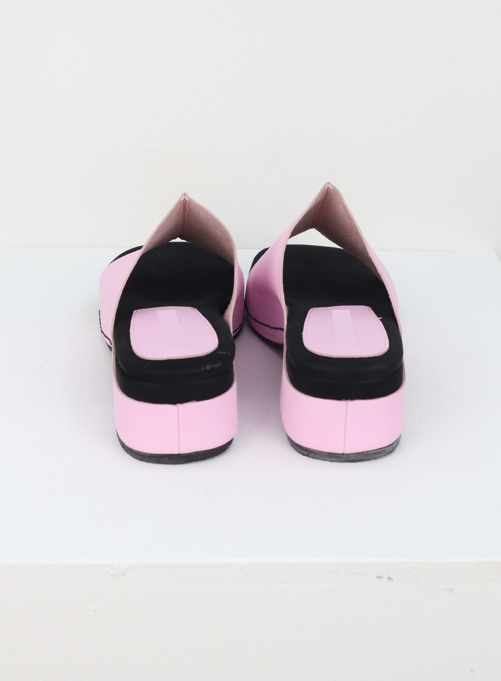 Low Heeled Slip-ons CU309