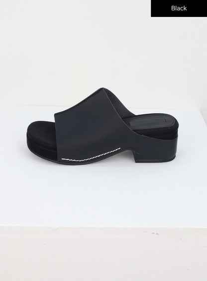 Low Heeled Slip-ons CU309