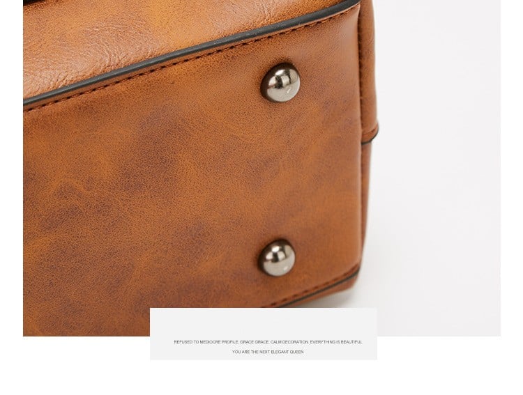 Leather Shoulder Bag Britney – Elegant and Timeless