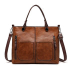 Leather Shoulder Bag Britney – Elegant and Timeless