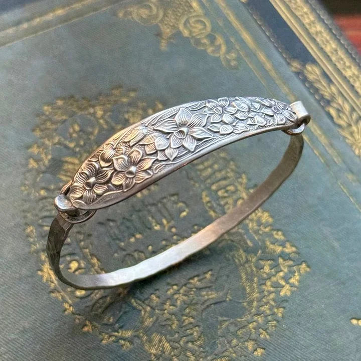 PetalCharm | Vintage Silver Bracelet