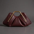 The Curve Clutch