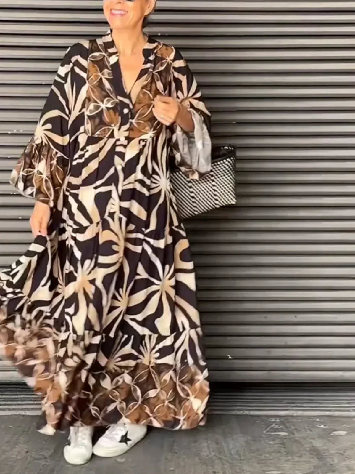 Flaire - Casual Dress with Floral Pattern