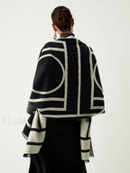 Geo | Scarf in Geometric Pattern